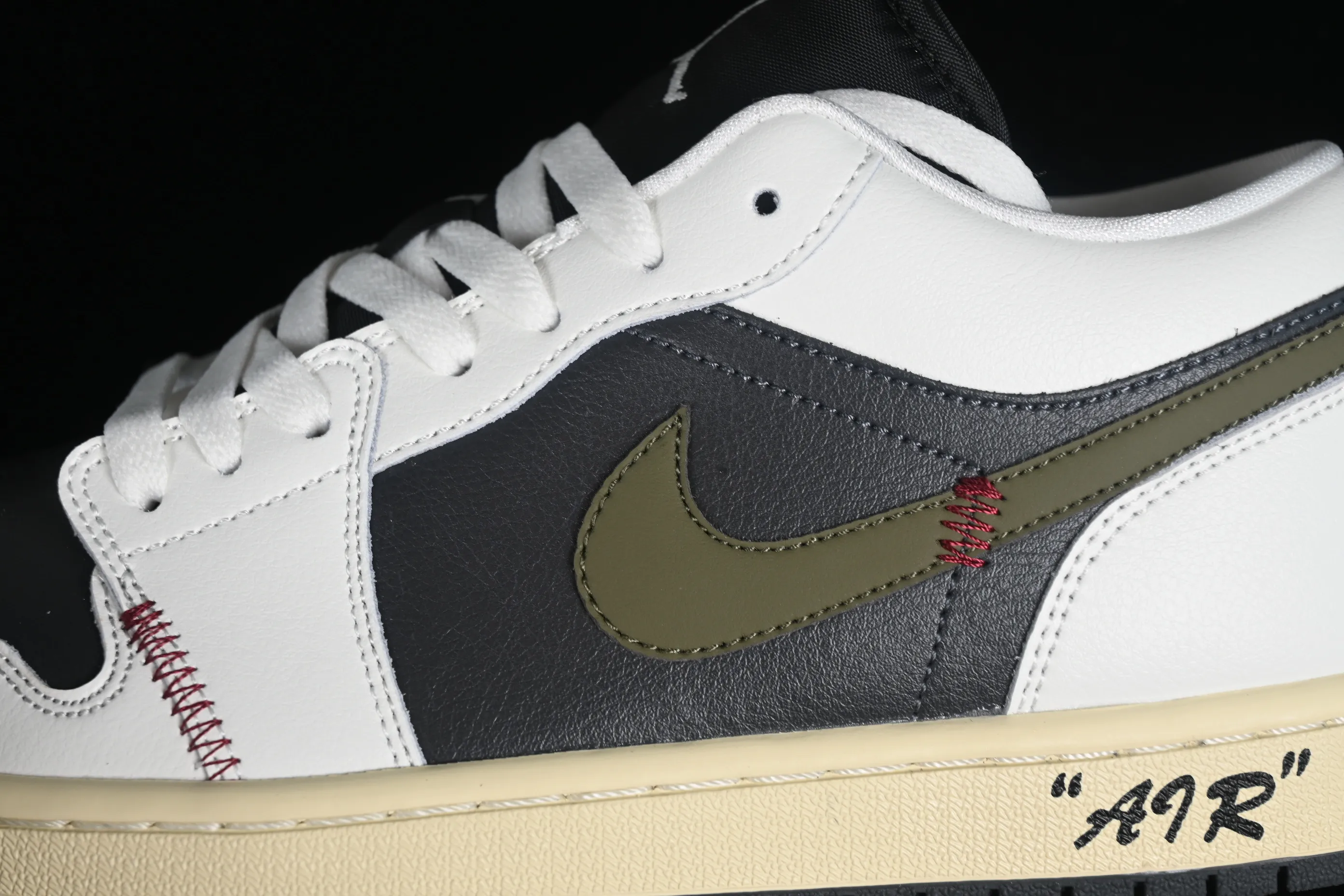All categories Air Jordan Jordan series basketball shoes Air Jordan 1 Low Air Jordan 1 Low AJ1 Joe 1 black and green customized low-bang cultural casual sneakers DC0774-001